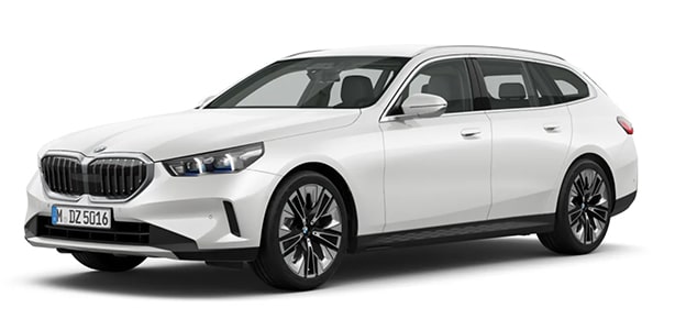 BMW 5er Touring in der Farbe Weiß als Neuwagen in Frontansicht ohne Hintergrund