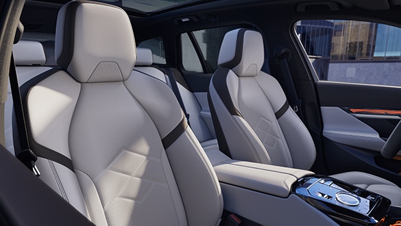 bmw-i5-touring-galeriebild-sitze.jpg