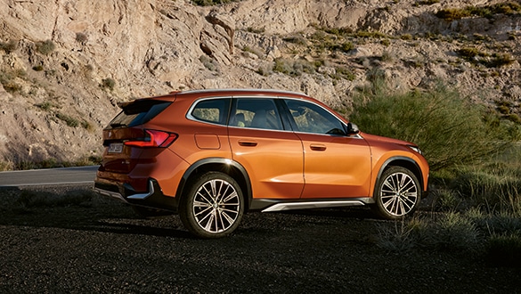 bmw-x1-exterieur-strasse-seite-1.jpg