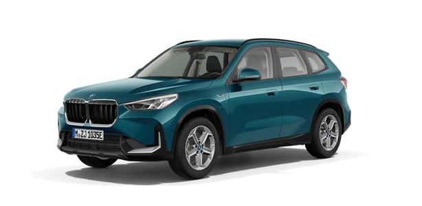BMW X1 PHEV in der Farbe orange als Neuwagen in Frontansicht ohne Hintergrund