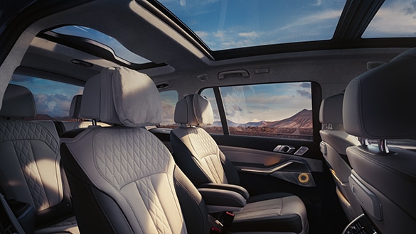 bmw-x7-galeriebild-interieur-rueckbank.jpg