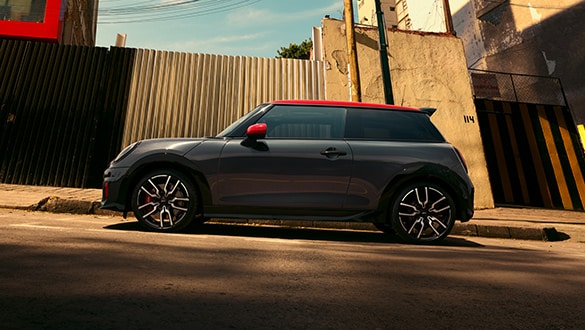mini-f66-jcw-galerie-front.jpg