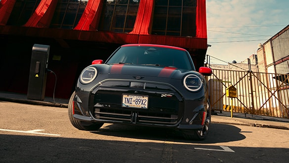 mini-j01-jcw-galerie-heck.jpg